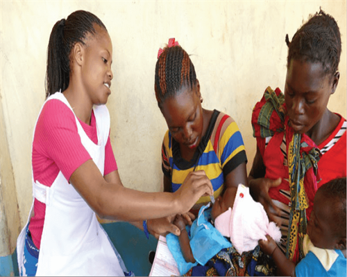 美人计 | 吃瓜也要学点6的，Rose的内双眼都能化成这样我怎么就不行？