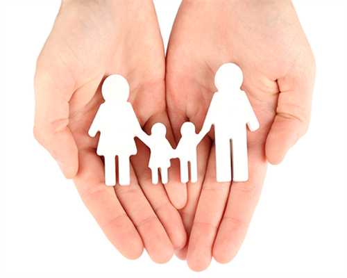 你们全都猜错了！下一任007是位黑人女性