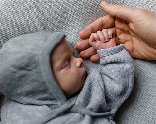 老配方产品三年多后被举报，“老国货”百雀羚遭“商战”了？