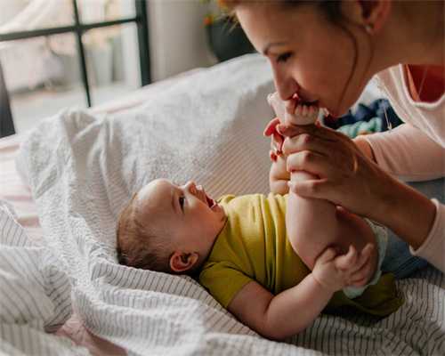 携手鹭卓诠释玫瑰护肤，百花萃展露科技锋芒