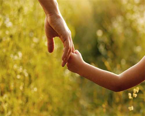 151118 陈学冬敬业的代言人之与“Tonymoly”宝贝的瞬间